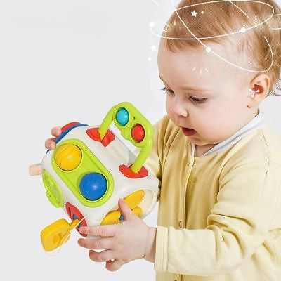 Motricité fine chez l'enfant de 1 à 5 ans : guide complet pour la développer au quotidien