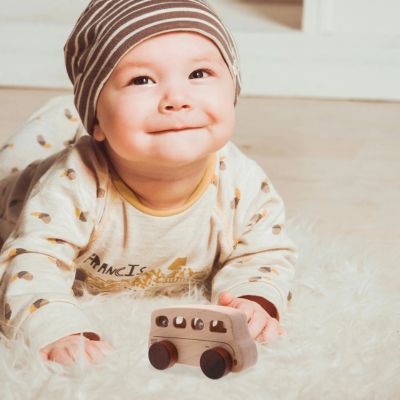 Petit Bus Montessori en Bois | Jouet d’Éveil Naturel & Motricité Fine