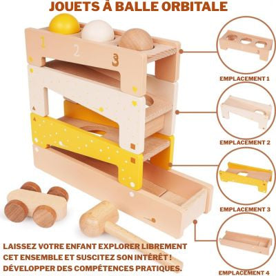 Jouet à balle orbitale FlexiBuild™ en bois montrant les différents emplacements et parcours, favorisant l’exploration libre et le développement des compétences motrices chez l’enfant